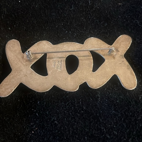 Hugs and Kisses Pin Brooch / Mexican 925 Sterling Silver Puffy Pin - Picture 5 of 9